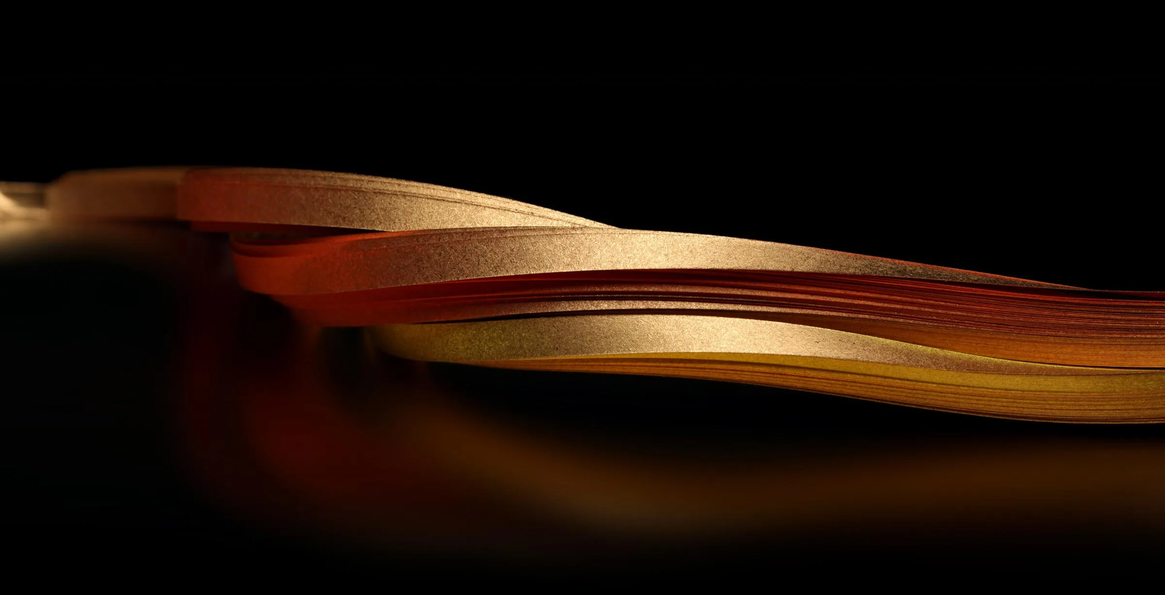 Forme Background Bronze